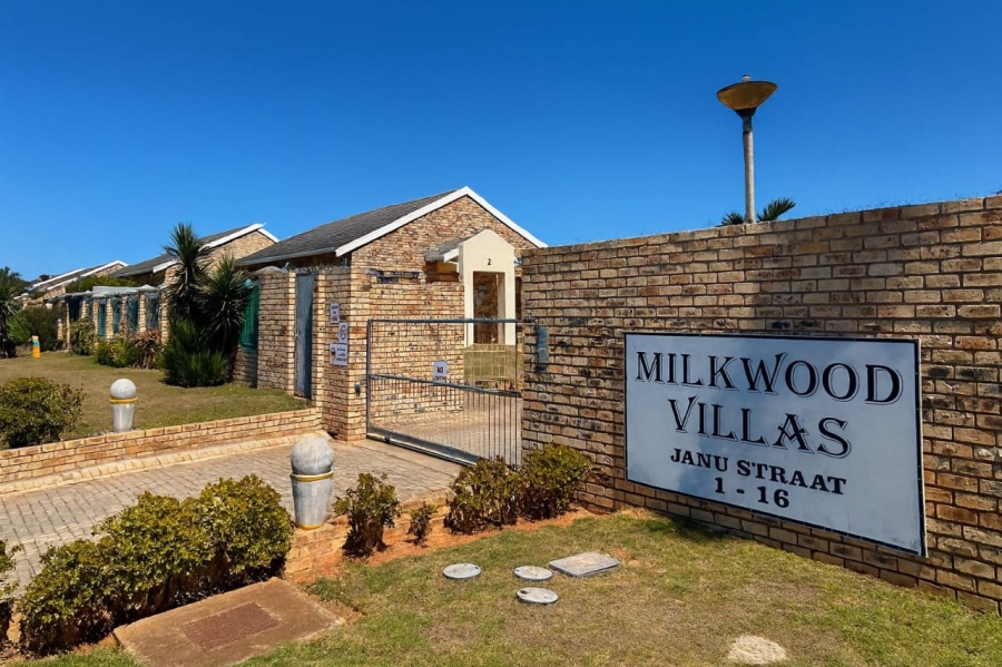 2 Bedroom Property for Sale in Campher Park Eastern Cape